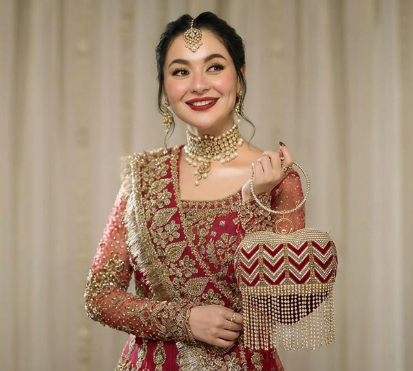 Royal Heart Crystal Clutch Maroon – Nayab Khatoon