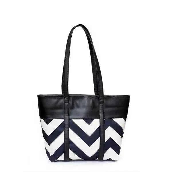 Chevron Tote Bag T-1 Black for Women in Pakistan – Nayab Khatoon
